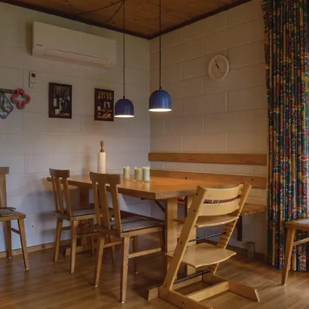 別荘 Three-bedroom In *