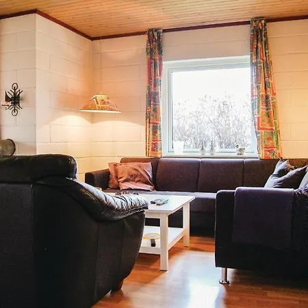 Three-bedroom In 別荘 *