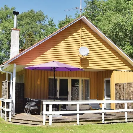 3 Bedroom In * Хамбл